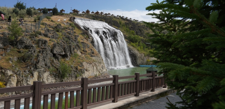 Kartaltepe Yeni Yüzüyle Ziyaretçilerini Bekliyor