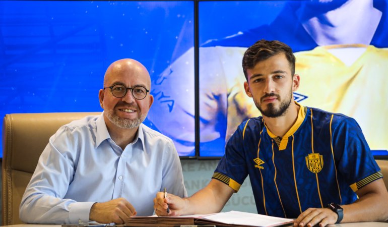 MKE Ankaragücü, Mesut Emre Kesik ile 3 Yıllık Sözleşme İmzaladı