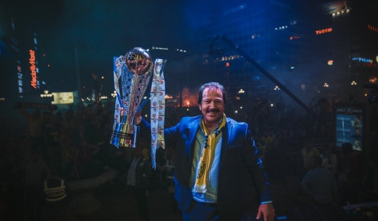 Mehmet Yiğiner’e “Onursal Başkan” Unvanı Verildi